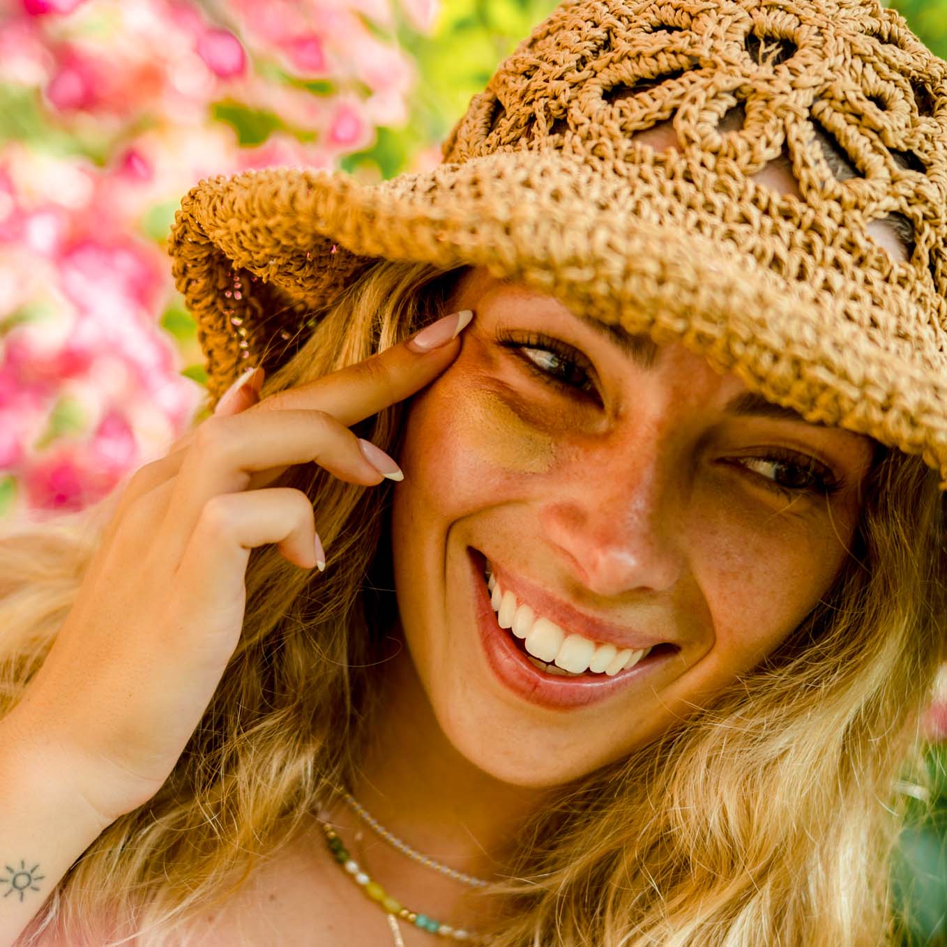 Tinted Mineral Sunscreen - Sahara Travel Tin