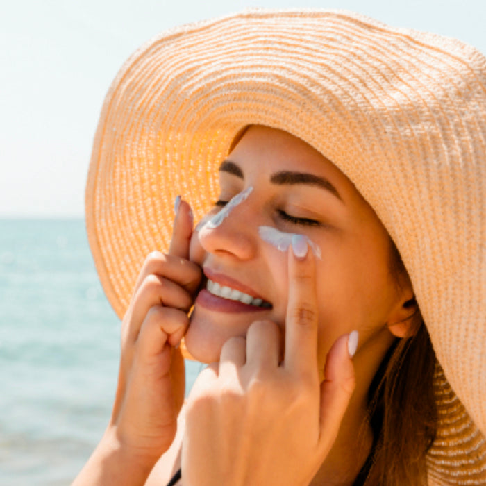 Non-Tinted Mineral Sunscreen - Ivory Travel Tin